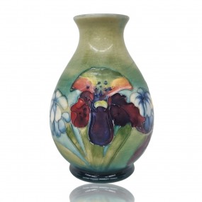 #56025 -  Petit vase Moorcroft, poterie 