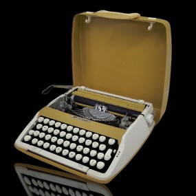 #56004 - 55$ Smith-Corona typewriter 