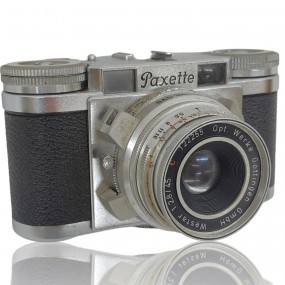 #56678 -  Vintage paxette camera 