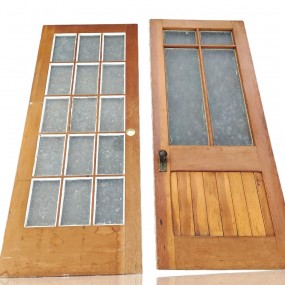 #55842 - 85$ et 65$ Anciennes portes vitrés en bois (porte de droite vendue)