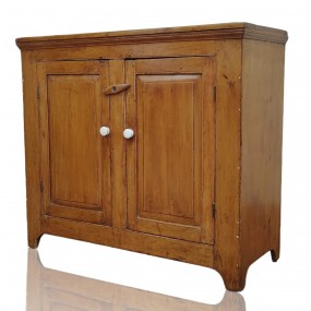 Buffet, bahut antique en pin, caissons soulevés et clous carrés 