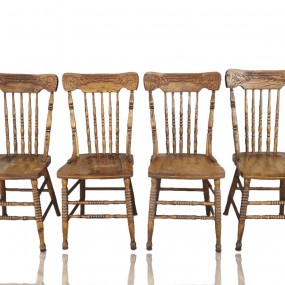 Set of 4 pressback chairs 