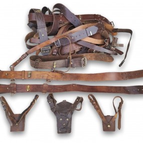 Lot de ceintures militaires en cuir, militaria (petits sacs vendus)