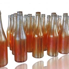 Lot d'anciennes bouteilles de Ginger Ale, verre carnaval 