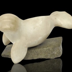 Petite sculpture Inuit décorative en pierre