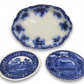 #55185 - 55$ à 65$ ch. Vaisselle flow blue, (assiette de Sherbrooke VENDUE)