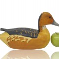 Appelant, canard sculpté en bois, signé Léo Chagnon  - 4