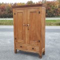 Armoire antique en pin, clous forgés et caissons creux  - 10