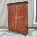 Armoire antique en pin, portes ayant été agencées à un bâti d'armoire - 10