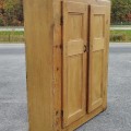 Armoire en pin, clous forgés et caissons creux - 6