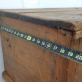 Antique blanket pine chest, square nails assembly  - 4