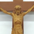 Crucifix avec corpus sculpté en bois, signé Jean-Julien Bourgault  - 9