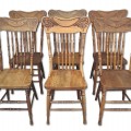 Ensemble de 4 chaises à dossiers pressés ''pressback'' ( milieu et celle de gauche vendu ) - 1