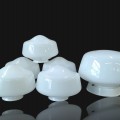 Lot d'anciens globes verre de lait ''milk glass'' abat-jour, luminaire, plafonniers - 1