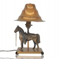 Petite lampe fonctionnelle décorative décorée d'un cheval  - 1