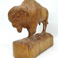 Sculpture art populaire signée Denis Dubé, bison sculpté en bois - 5