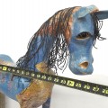 Sculpture en papier mâché par Eddyenne Rodrigue, Le globe Trotter, cheval  - 3