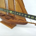 Voilier miniature, goélette, bateau avec voiles en bois  - 3